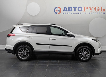 RAV4