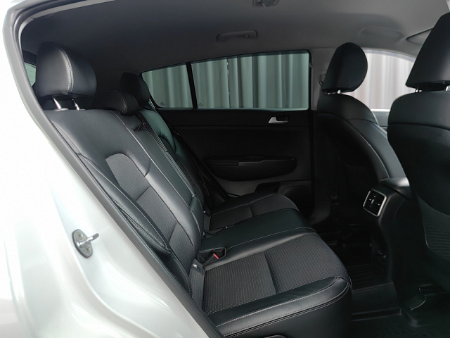 car 10