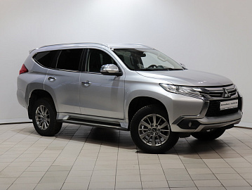 Pajero Sport, III