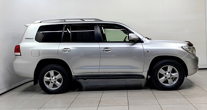 Land Cruiser, 200 Series Рестайлинг 1