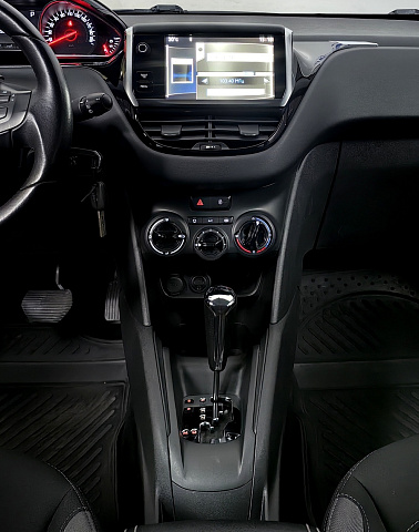 car 12