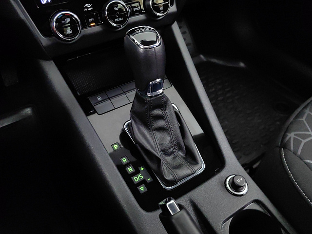 car 17