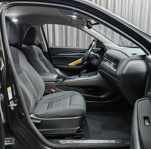 car 8