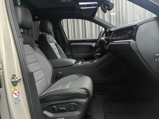 car 24