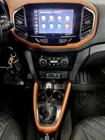 car 12