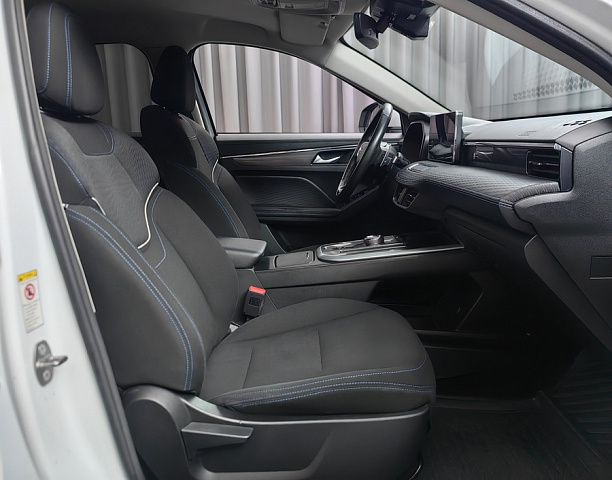 car 8
