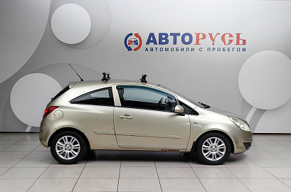 Corsa, D