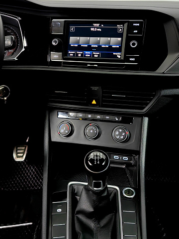 car 12