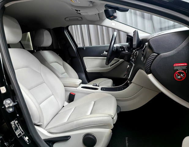 car 8