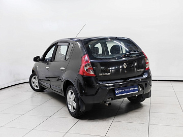 SANDERO