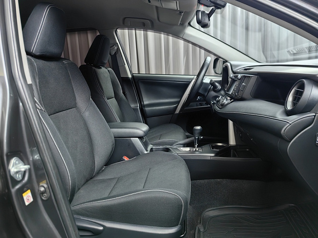 car 8