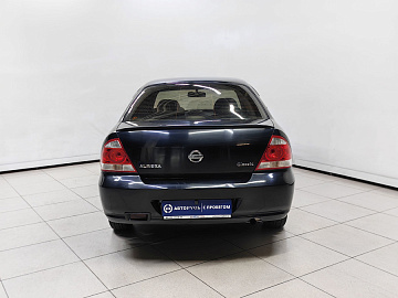Almera Classic