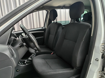 Terrano, III (D10)
