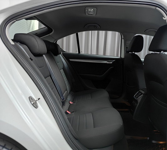 car 10