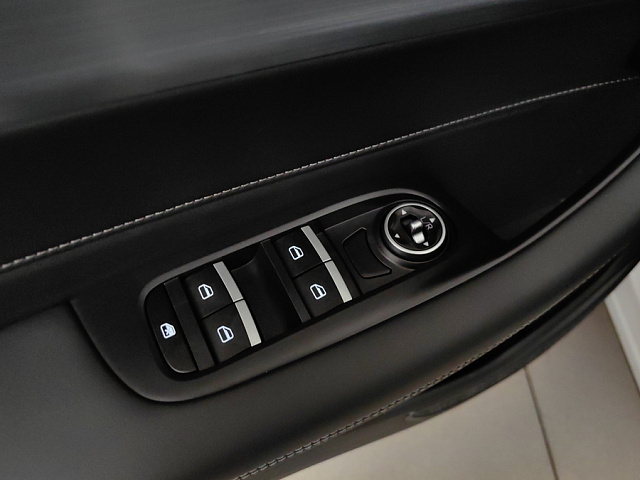 car 22