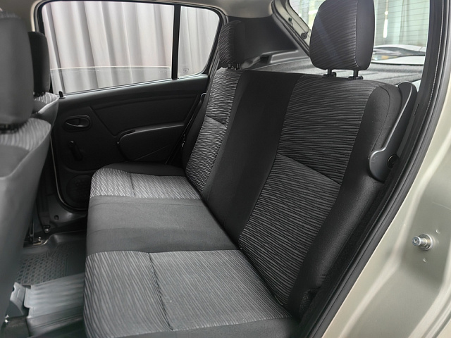 car 8