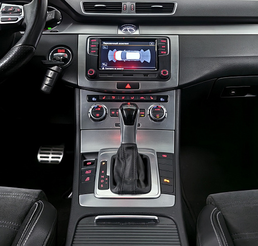 car 12