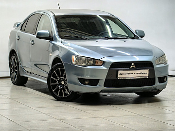 Lancer, X