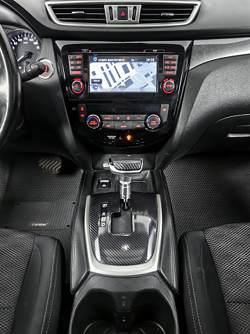 car 12