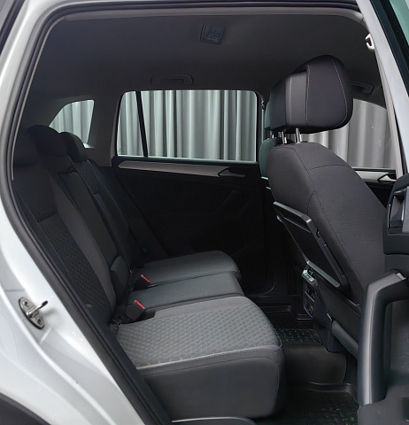 car 10