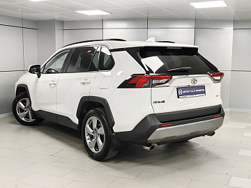 RAV4, V (XA50)