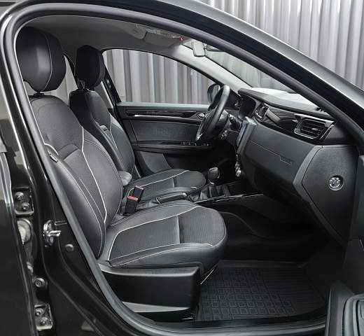 car 8