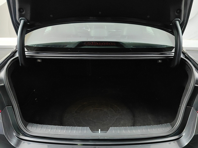 car 28