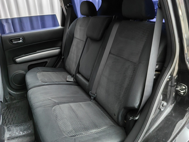 car 8