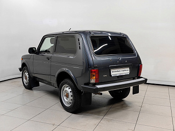 Niva Legend