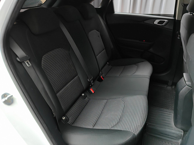 car 9