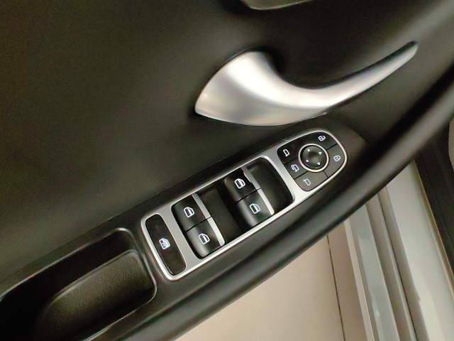 car 23