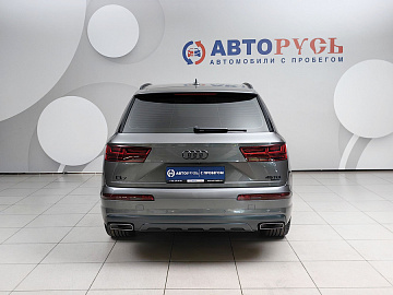 Q7