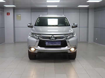 Pajero Sport, III