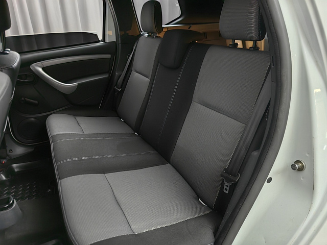 car 8