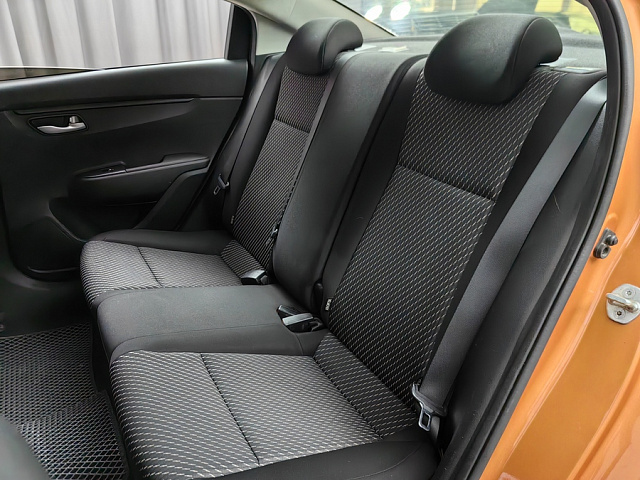 car 8
