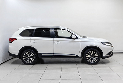 OUTLANDER