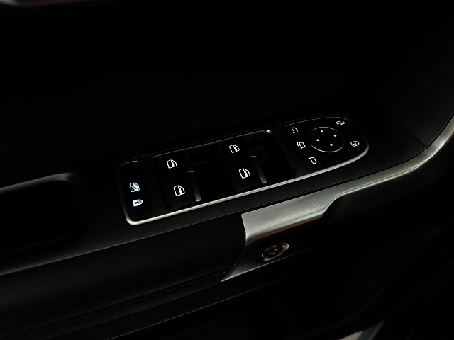 car 23