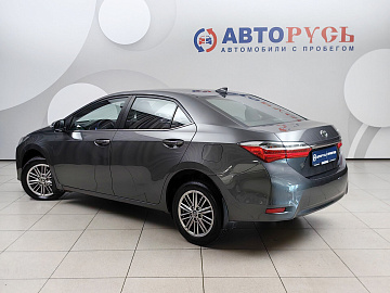Corolla, XI (E160, E170, E180) Рестайлинг 1
