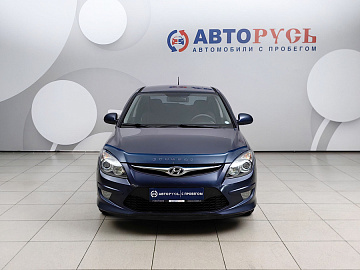 i30