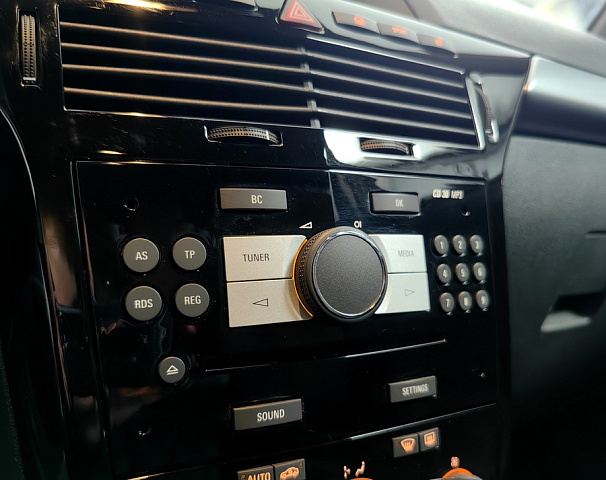 car 18