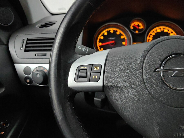 car 17