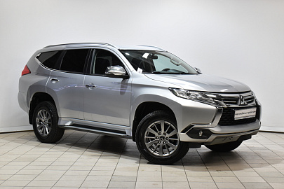 Pajero Sport, I