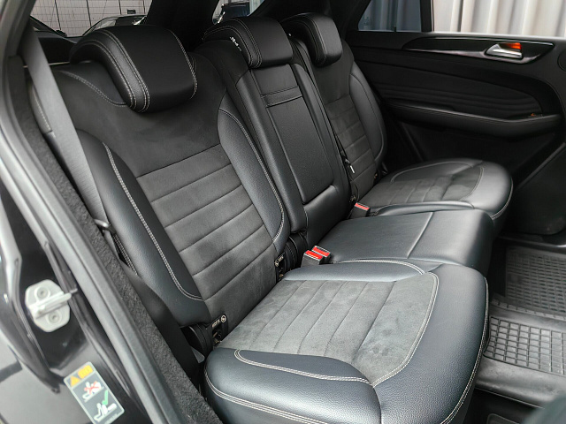 car 9