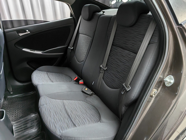car 8