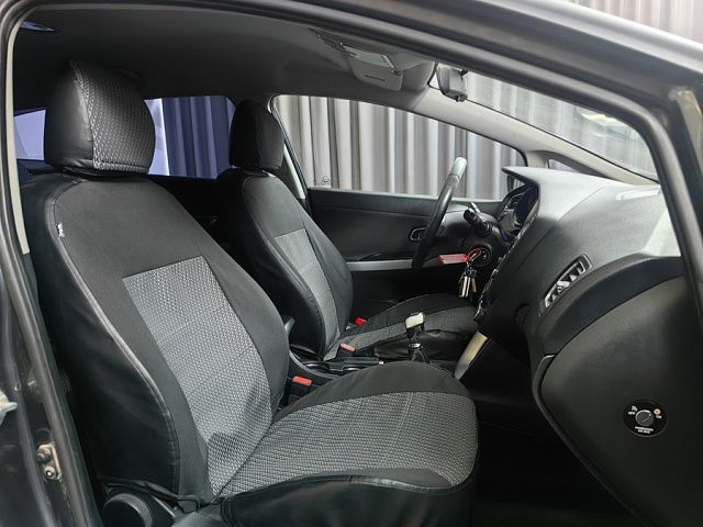 car 8