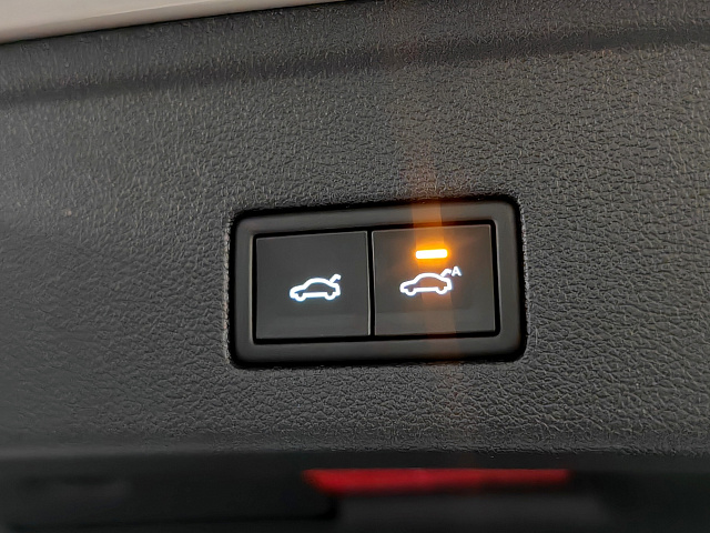 car 28
