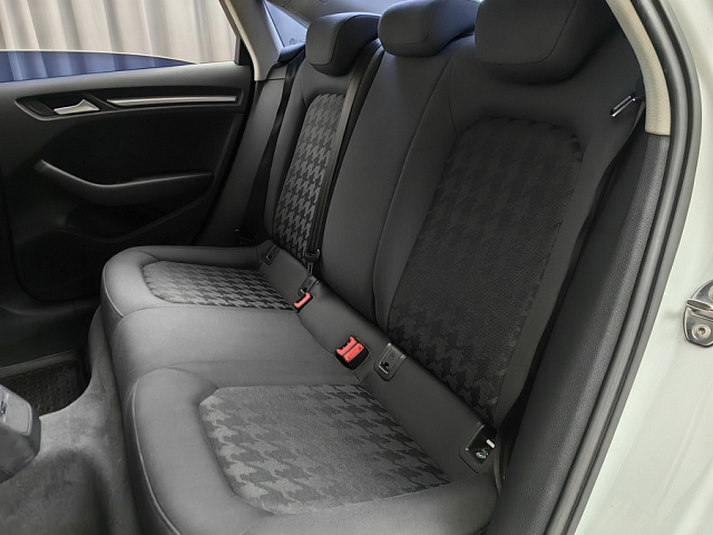 car 8