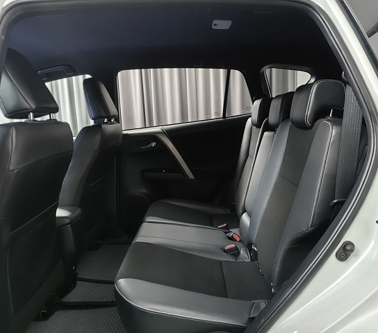 car 11