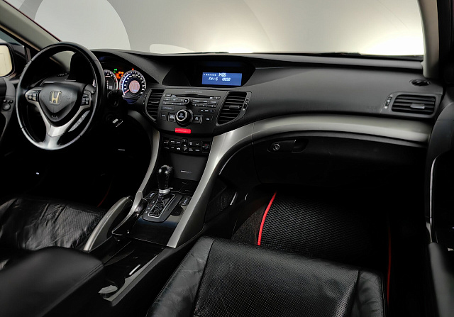 car 13