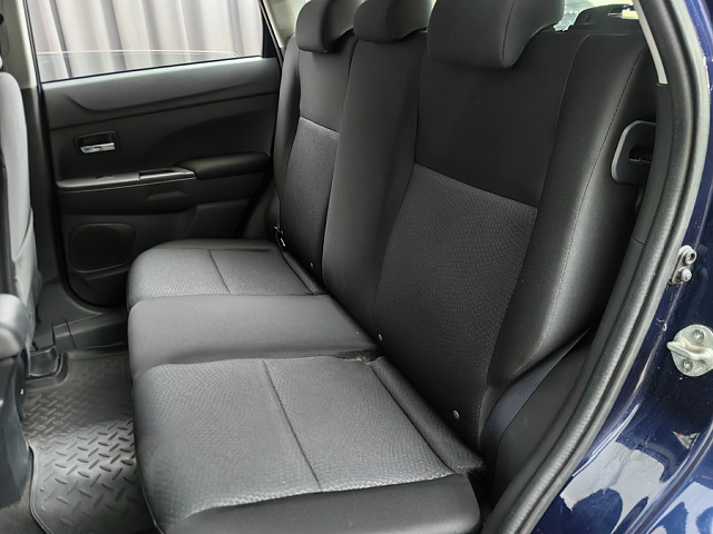 car 8